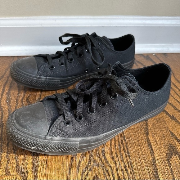 Converse Chuck Taylor Classic Low Top Sneakers Monochrome Black - Picture 1 of 5